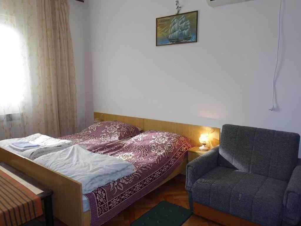 Apartment In Omisalj - Insel Krk 39736 Exterior foto